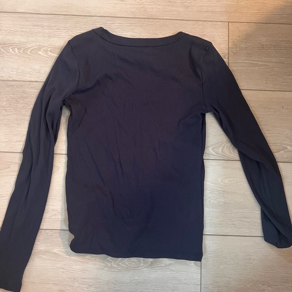 Old Navy Women's Navy Long Sleeve Top - Picture 2 of 2